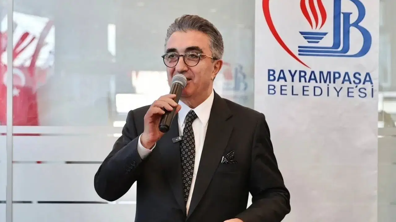bayrampasa belediye baskani hasan mutlu bayrampasa direndi darbeye boyun egmedi D6ahsvDZ