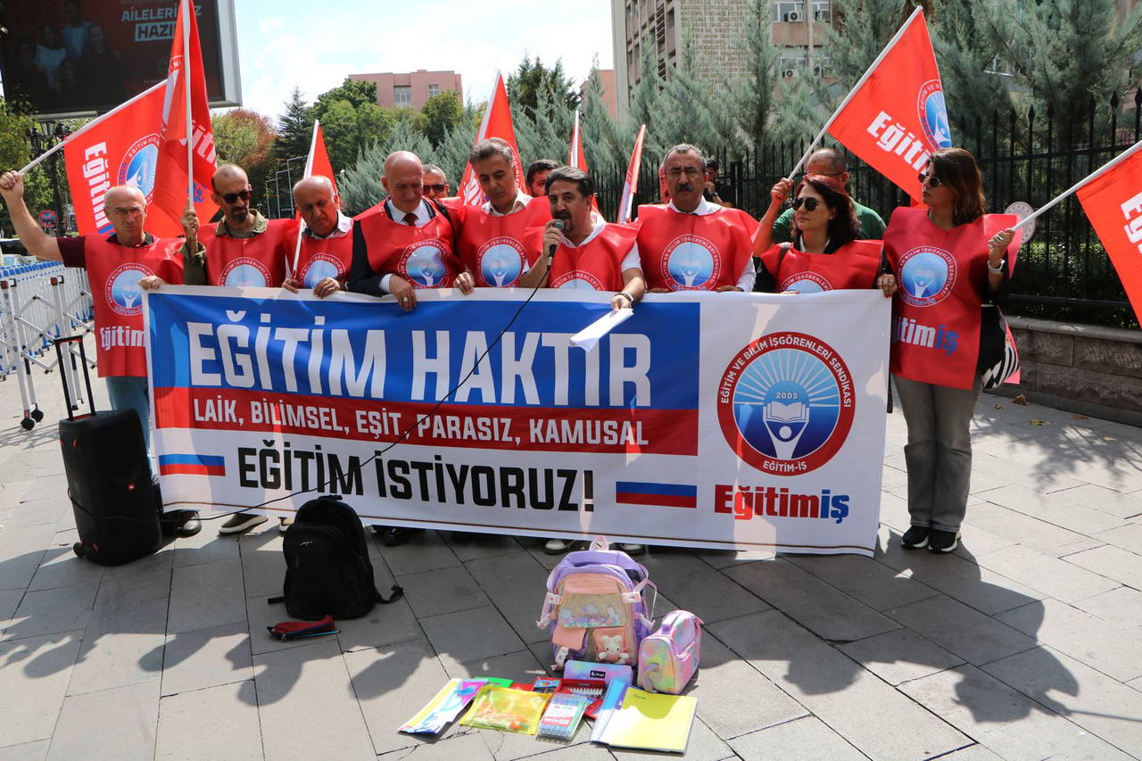 egitim isten egitim pahaliligina tepki egitim hakki ailenin cuzdanina bagli hale getirildi 3Hyy34P5