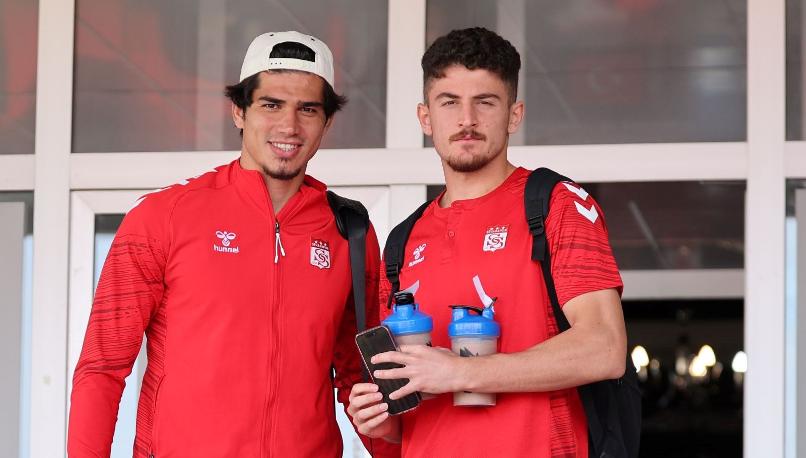 sivasspor kafilesi vana gitti Di3EadKL