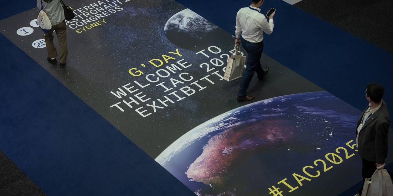 dunya uzay zirvesi turkiyeye tasiniyor wsHMdftI