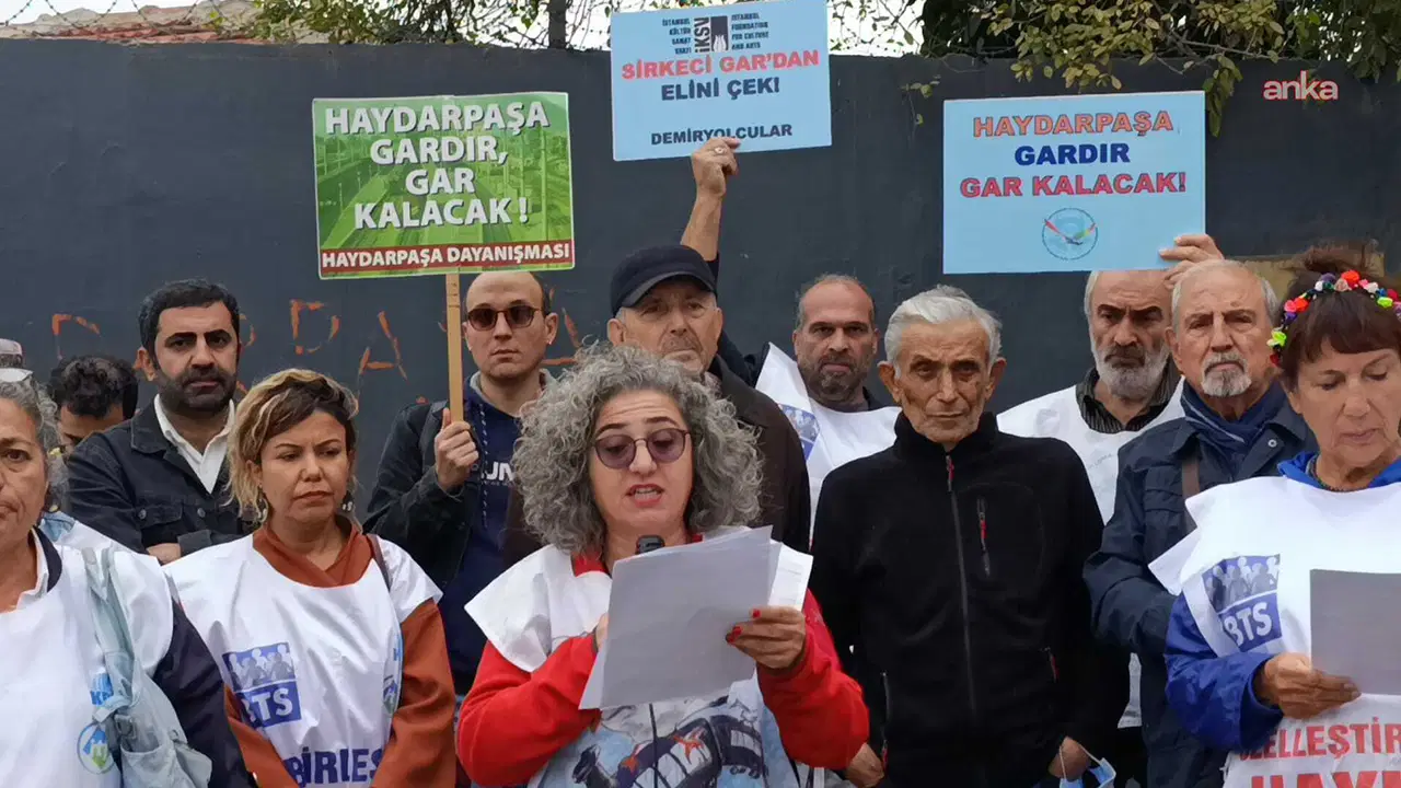 haydarpasa gari eylemi 717 gununde kultur ve sanat maskesiyle kamusal alan gasbi tepkisi nDSCISnK.jpg