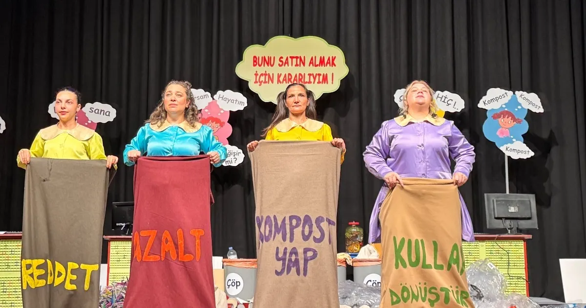 sifir atik tiyatrosu 10 bin cocuga ulasacak c672WEwE